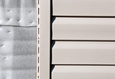 beige vinyl siding